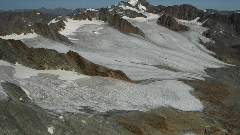 Bild 3 Schwerpunktthema KLIMA: Die Gletscher im Ötztal zeigen die Klimaveränderung auf – im Bild der Vernagtferner mit Wildspitze ©NP ÖTZTAL – Jakob Abermann